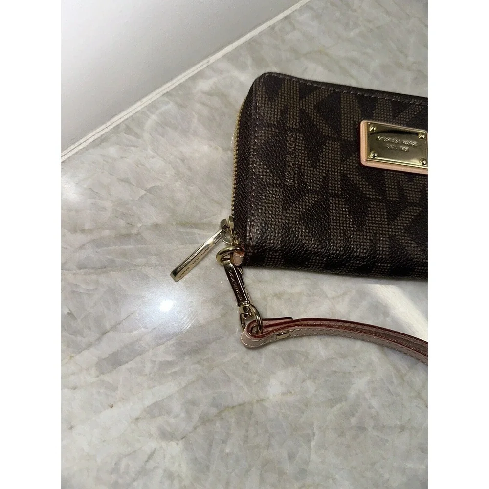 Michael Kors Patent Leather Wristlet Wallet Monogram Gold Black Zip Designer
